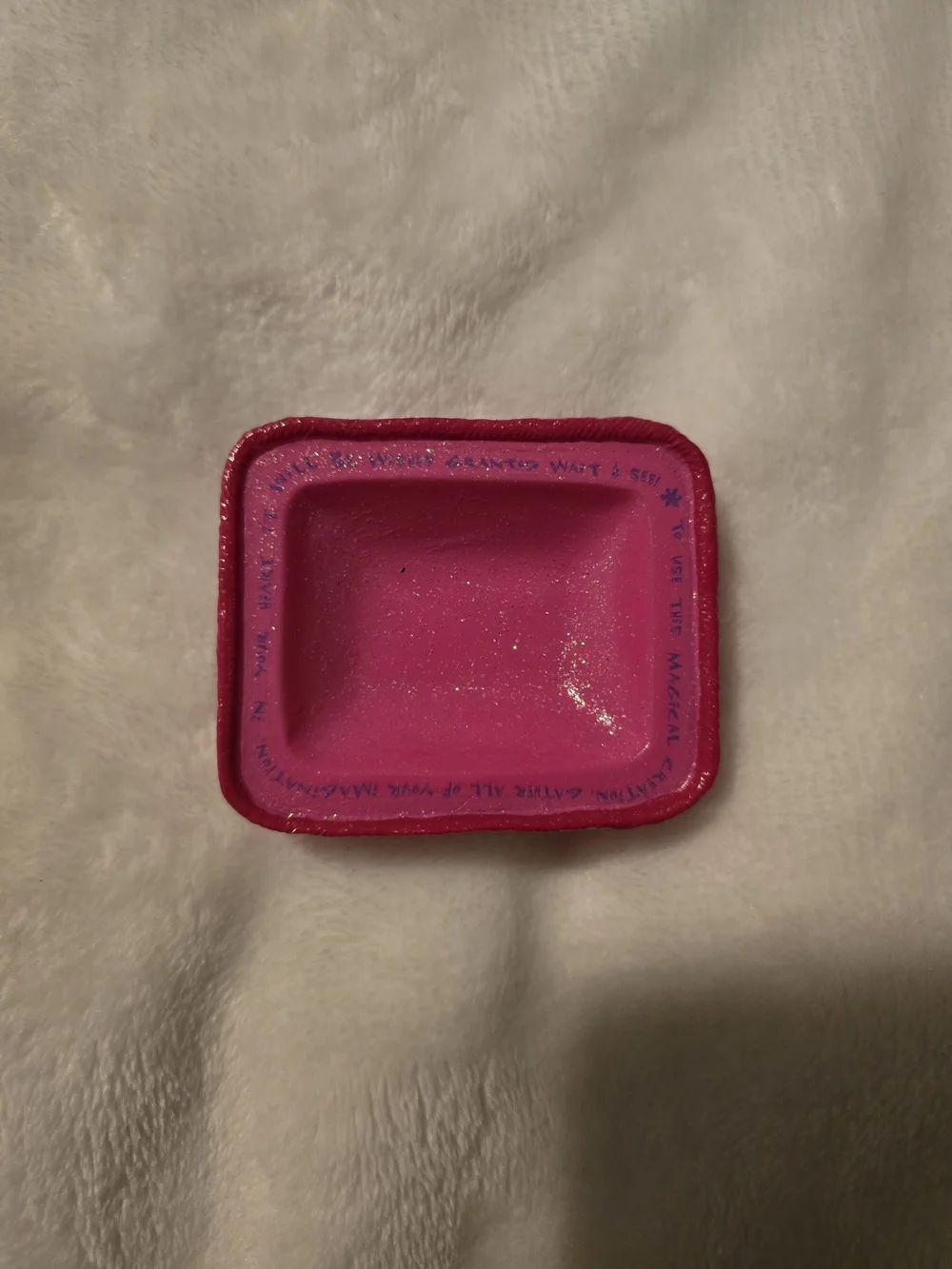 Claire's 2002 Bright Pink Quilted Trinket Box with Flower Stamp